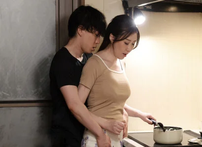 Mẹ kế dâm loạn chiều lòng con chồng