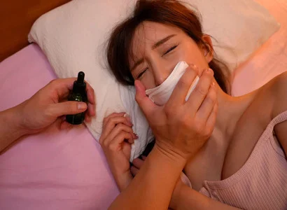 Người đàn ông lợi dụng thuốc mê để quan hệ với cô em họ xinh đẹp